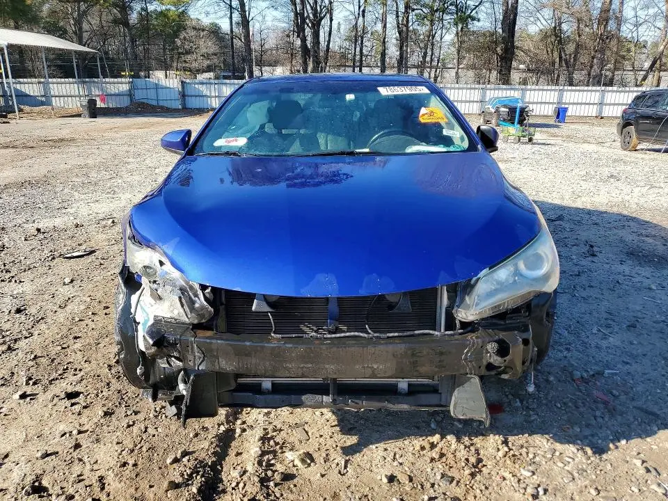 2016 TOYOTA CAMRY SE  