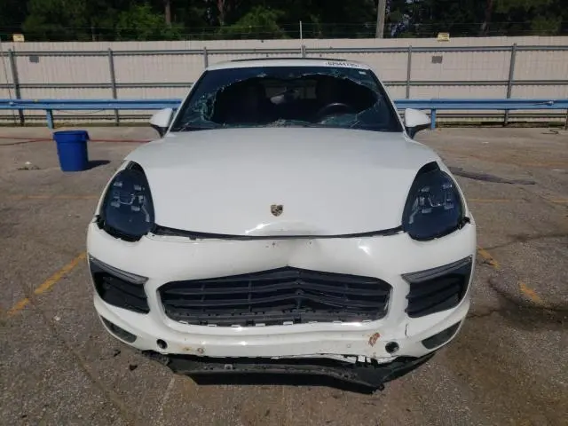2016 PORSCHE CAYENNE   