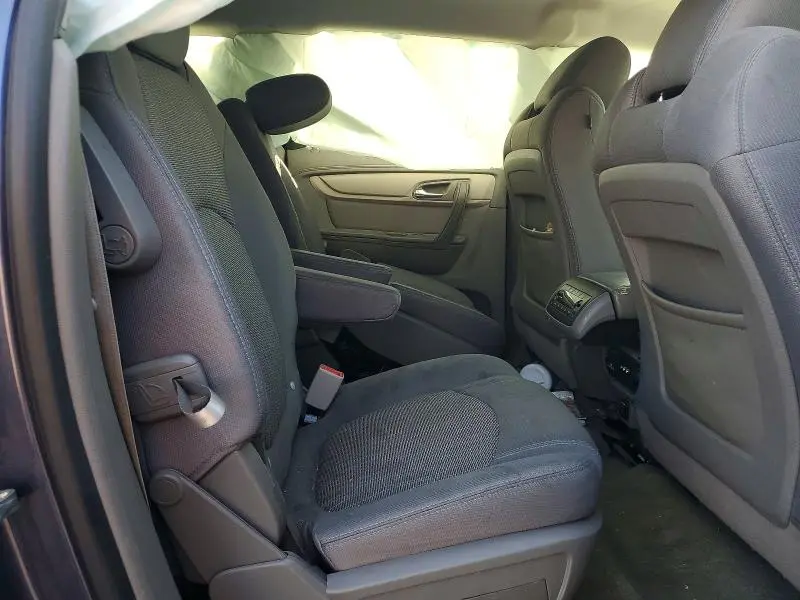2014 CHEVROLET TRAVERSE LT  