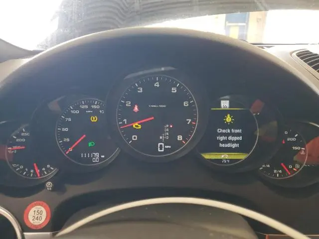 2011 PORSCHE CAYENNE   