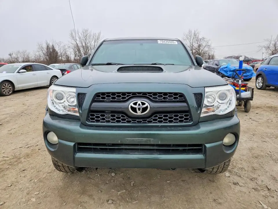 2011 TOYOTA TACOMA V6  