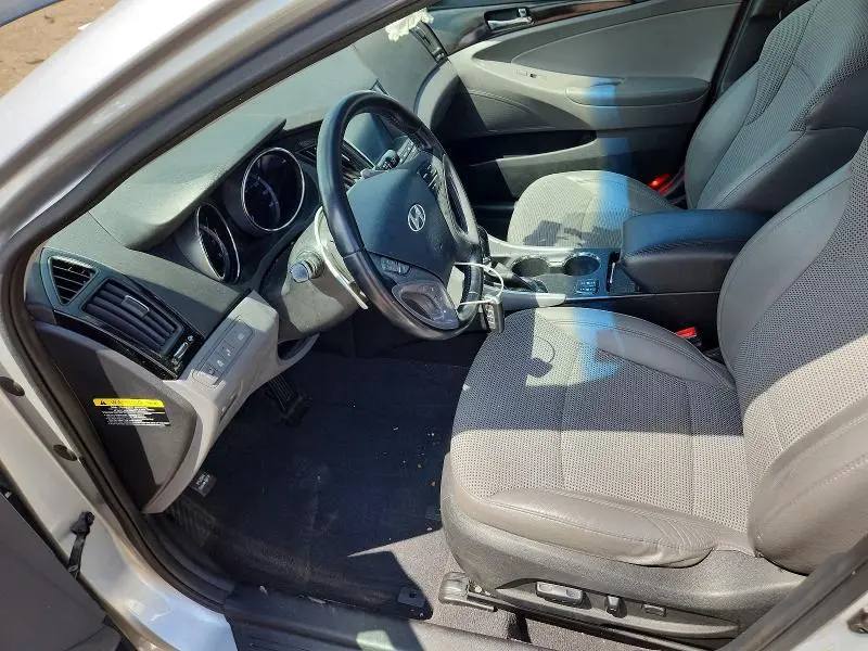 2014 HYUNDAI SONATA SE  
