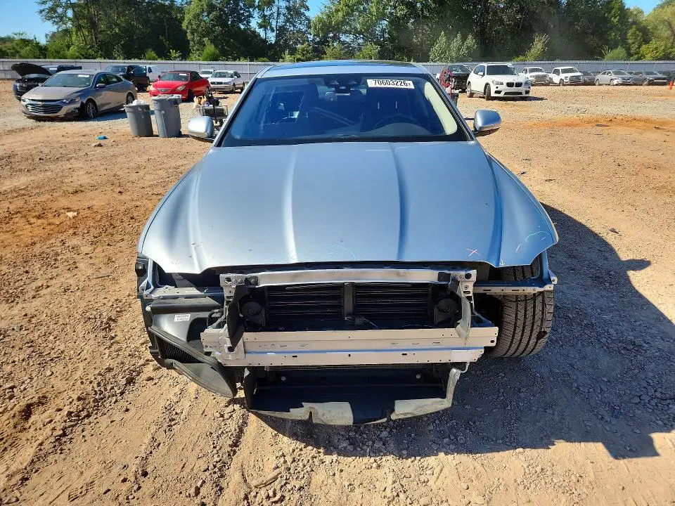 2018 JAGUAR XF   