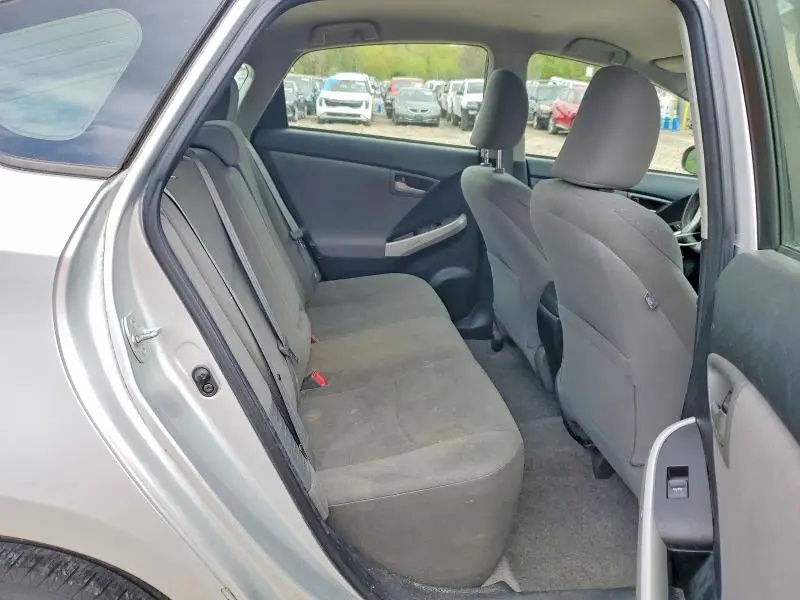 2013 TOYOTA PRIUS TWO  