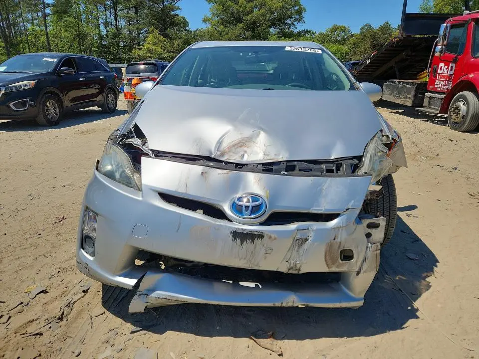 2011 TOYOTA PRIUS THREE  
