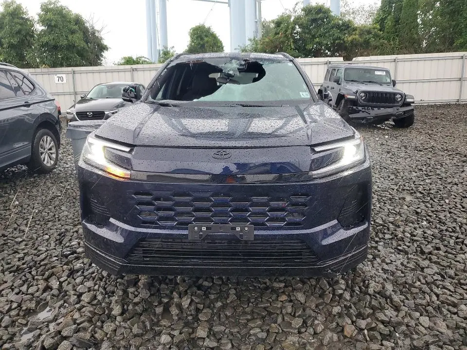 2026 TOYOTA RAV 4 SE  