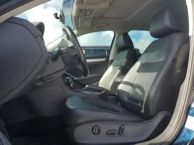 2019 VOLKSWAGEN PASSAT WOLFSBURG  