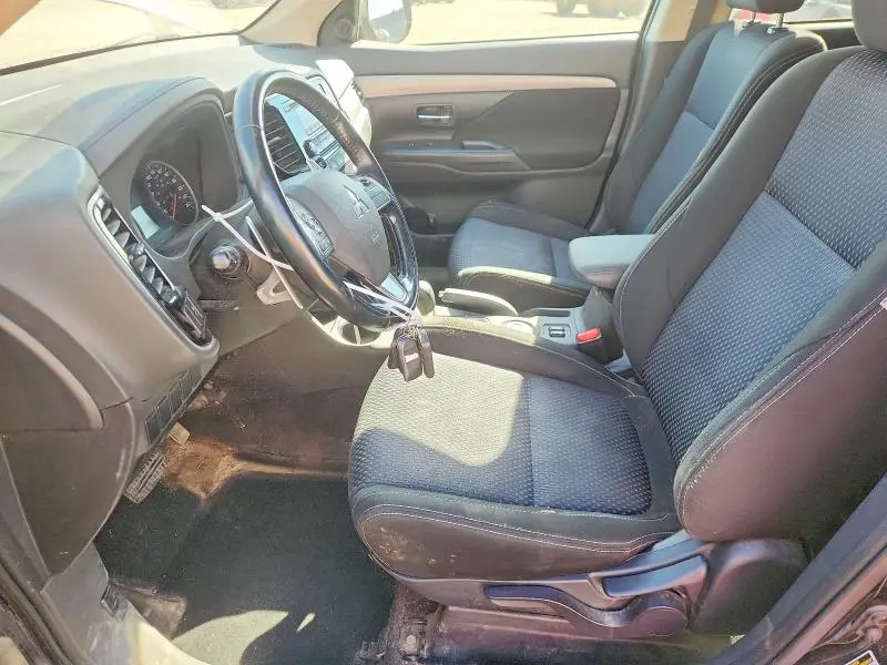 2016 MITSUBISHI OUTLANDER SE  