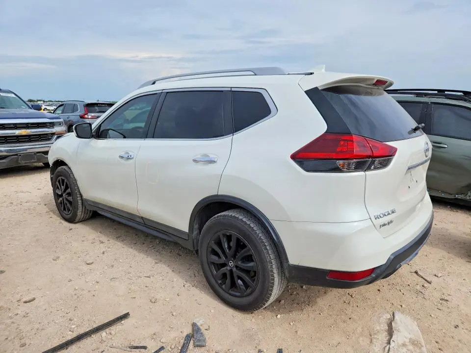 2018 NISSAN ROGUE SV  
