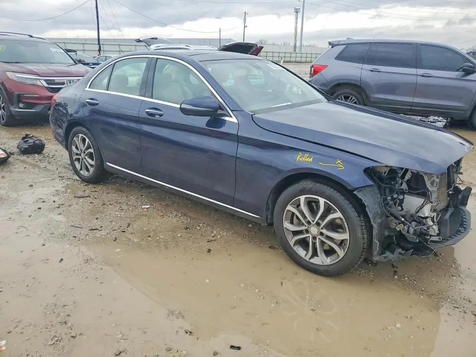 2016 MERCEDES-BENZ C   