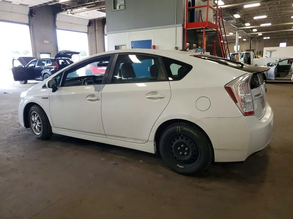 2010 TOYOTA PRIUS II  