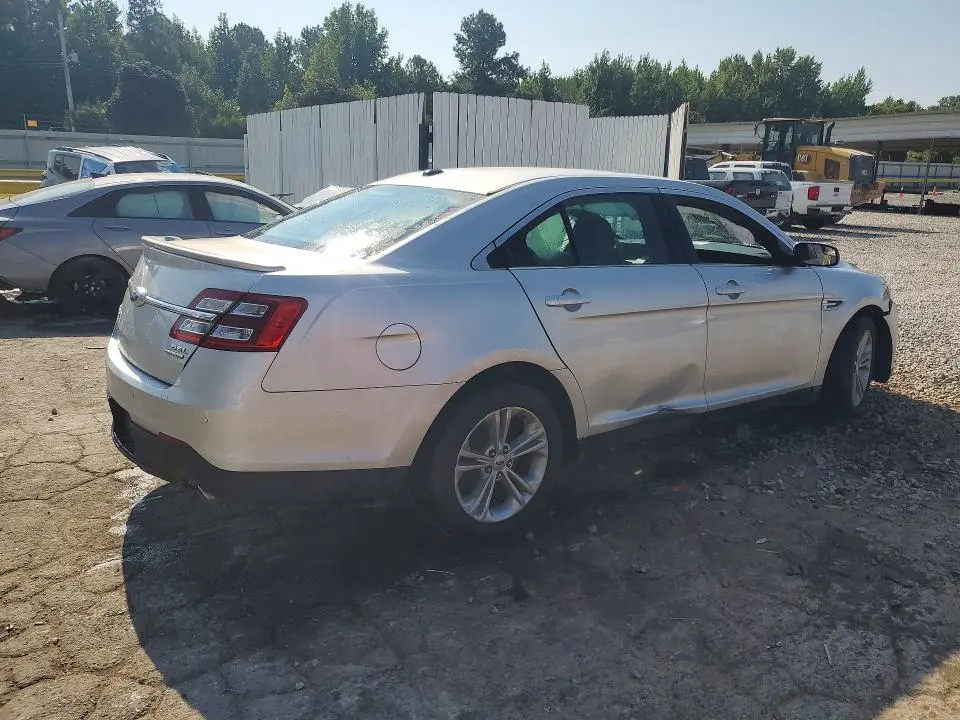 2016 FORD TAURUS SEL  