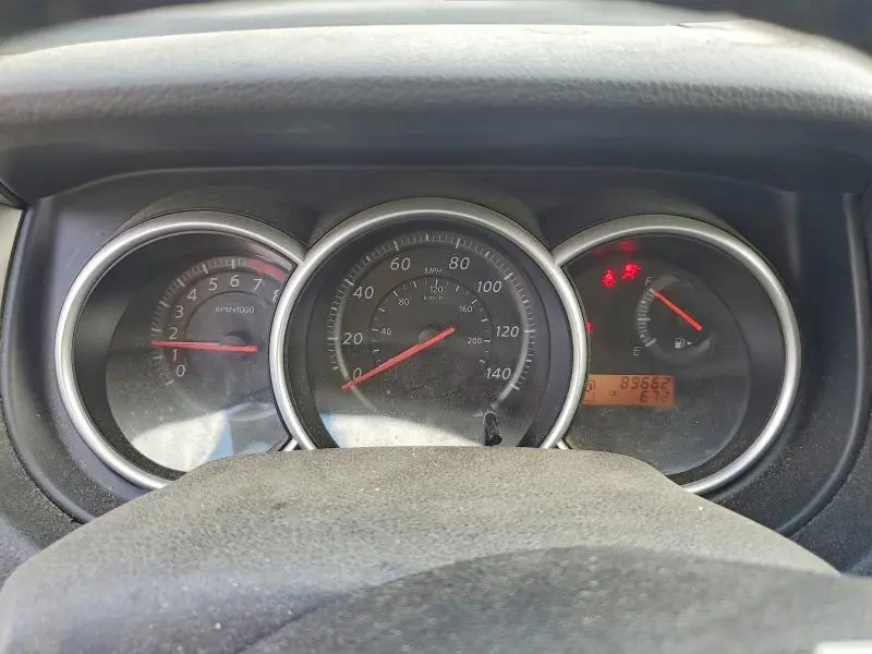 2012 NISSAN VERSA 1.8 S  