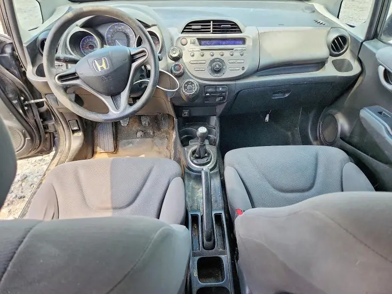 2010 HONDA FIT   