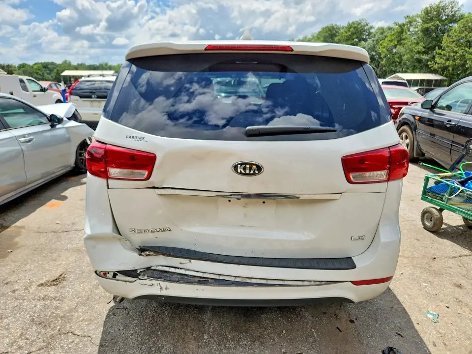 2017 KIA SEDONA LX  