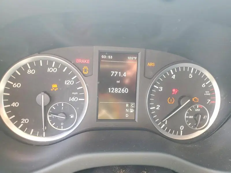 2018 MERCEDES-BENZ METRIS   