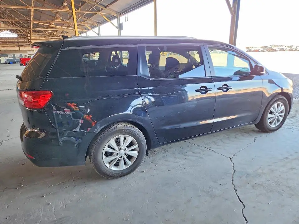 2016 KIA SEDONA LX  