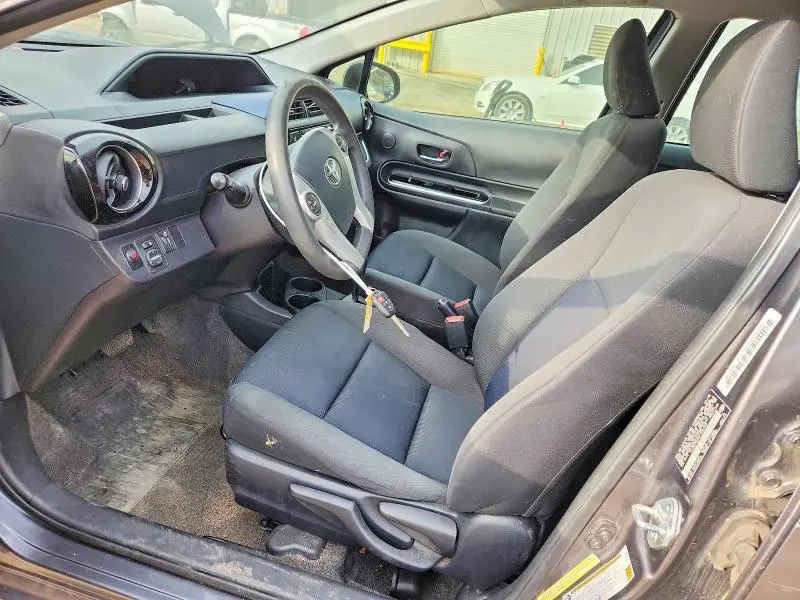 2015 TOYOTA PRIUS C TWO  