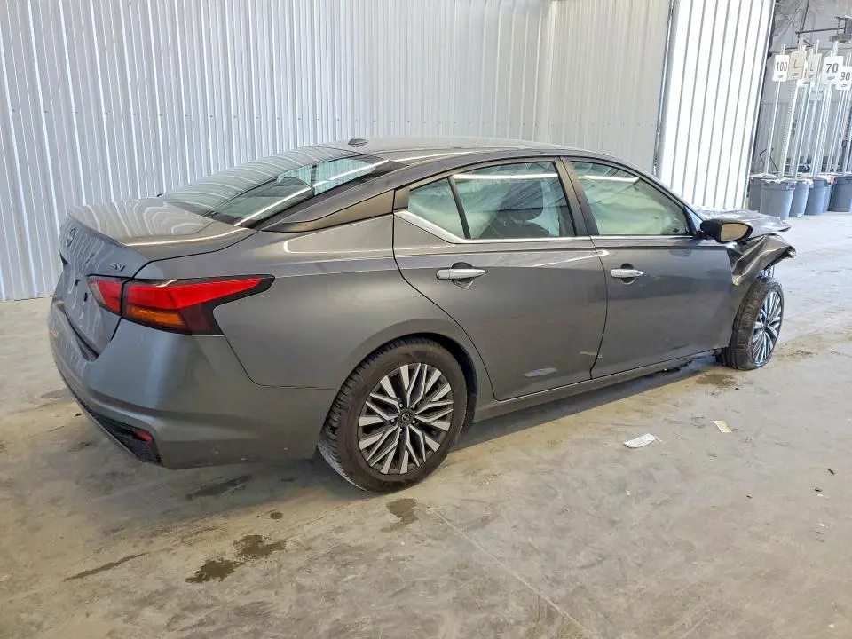 2024 NISSAN ALTIMA SV  