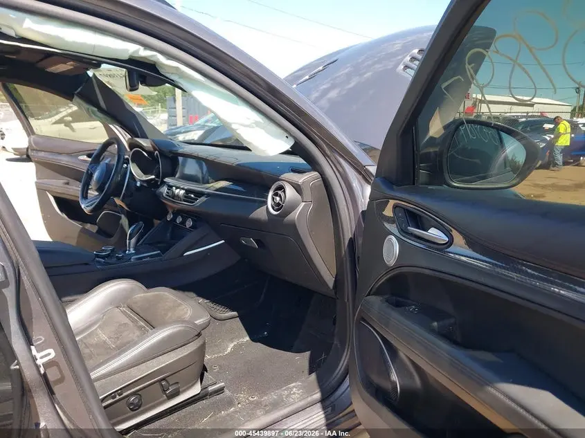 2018 ALFA ROMEO STELVIO QUADRIFOGLIO AWD