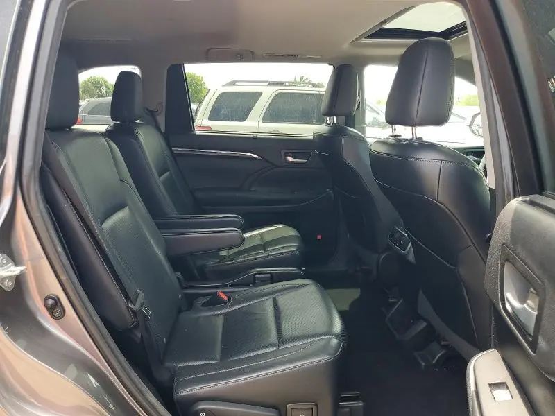 2015 TOYOTA HIGHLANDER LIMITED  