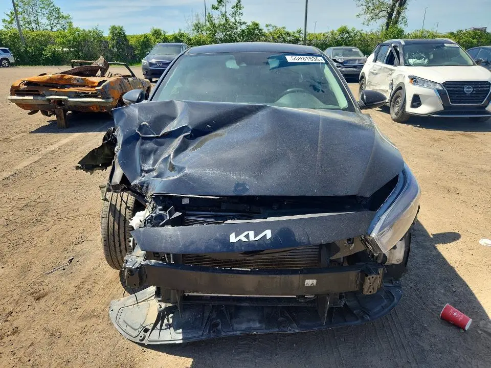 2023 KIA FORTE EX  