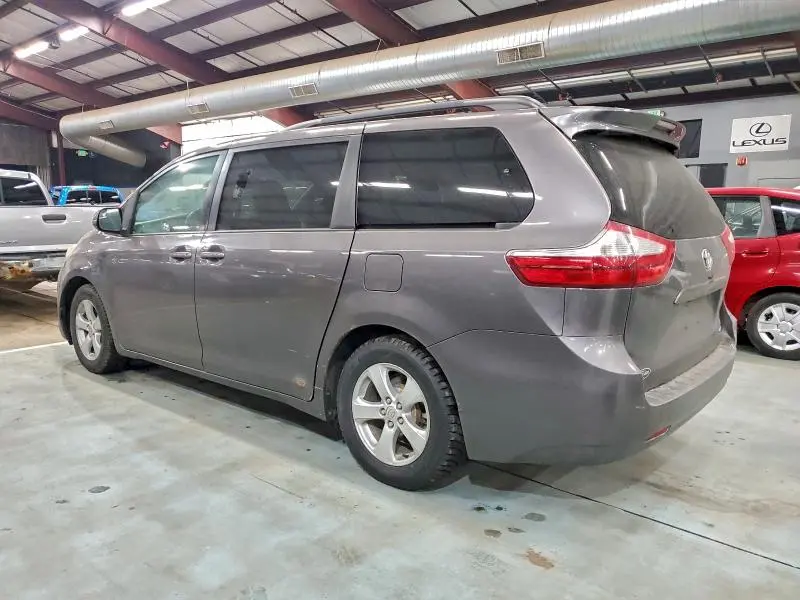 2015 TOYOTA SIENNA LE  