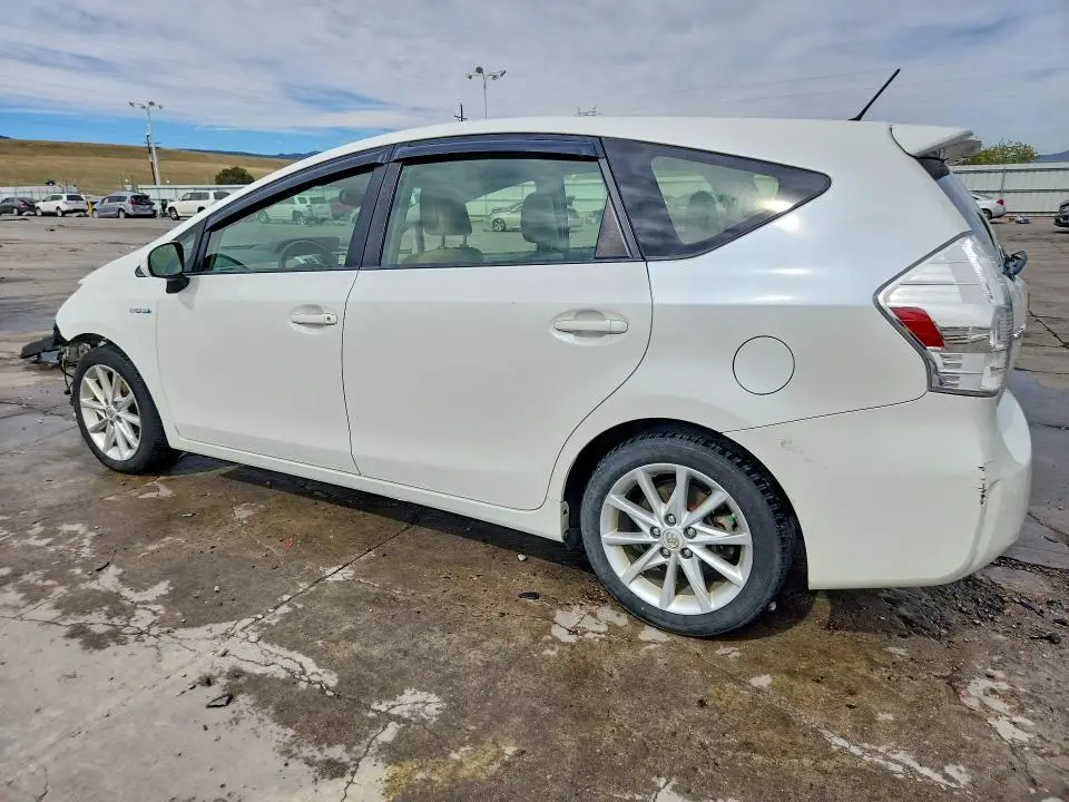 2012 TOYOTA PRIUS V FIVE  
