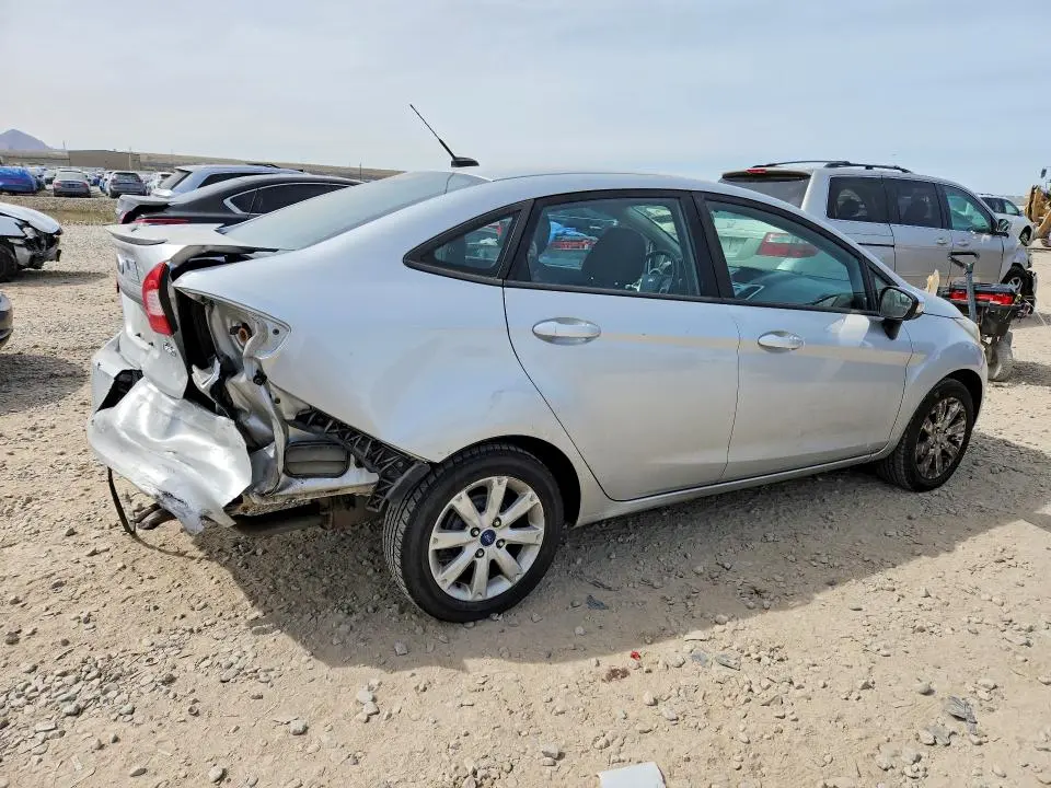 2013 FORD FIESTA SE  