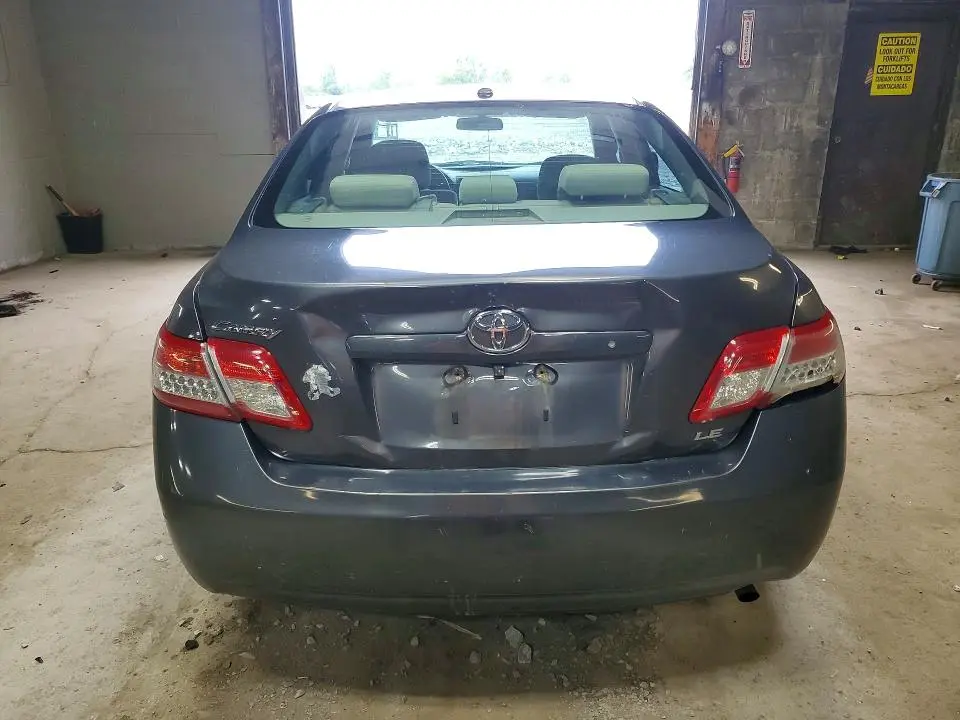 2010 TOYOTA CAMRY LE  