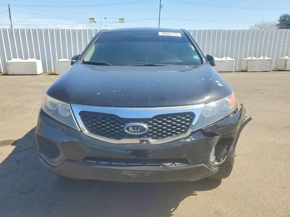 2013 KIA SORENTO LX  