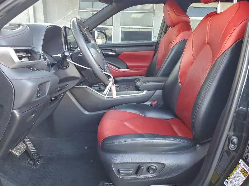 2022 TOYOTA HIGHLANDER XSE  