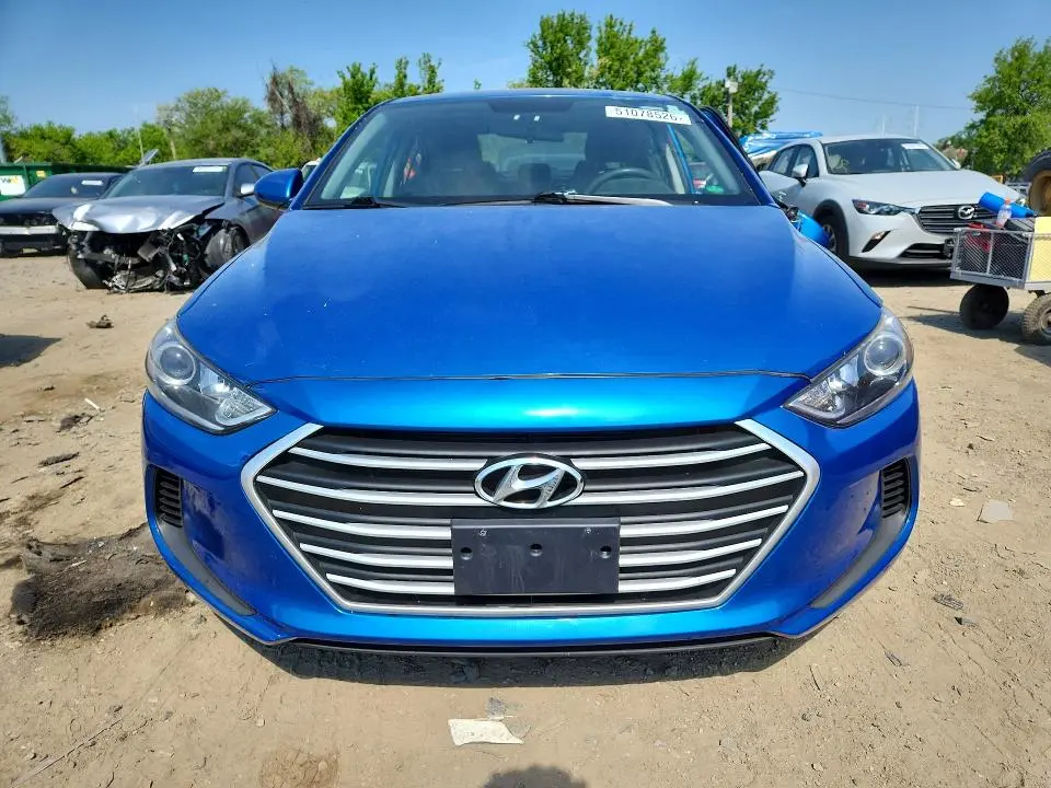 2018 HYUNDAI ELANTRA SE  