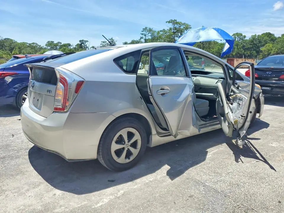 2014 TOYOTA PRIUS TWO  