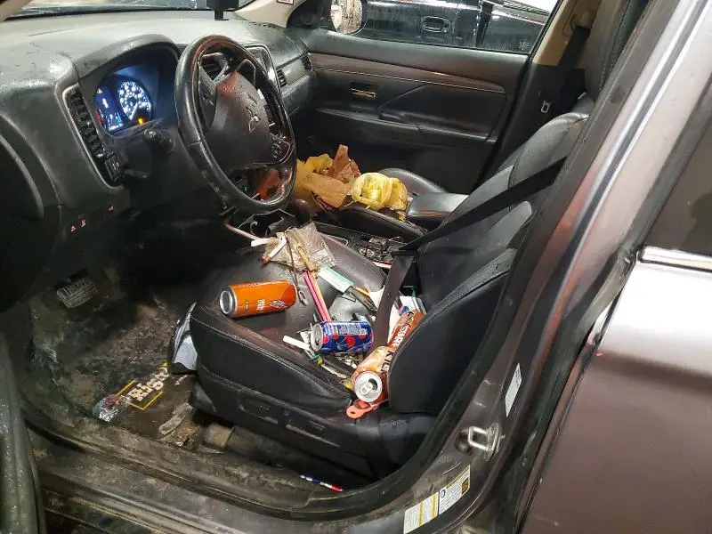 2020 MITSUBISHI OUTLANDER SE  