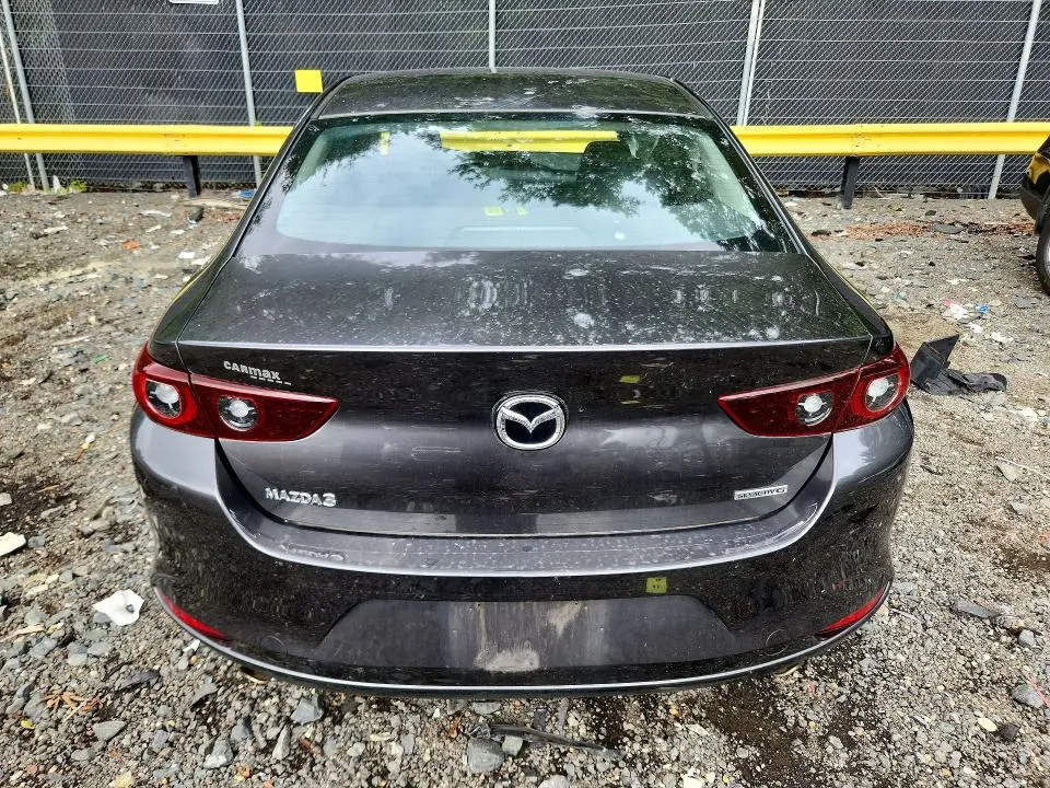 2022 MAZDA 3 SELECT  