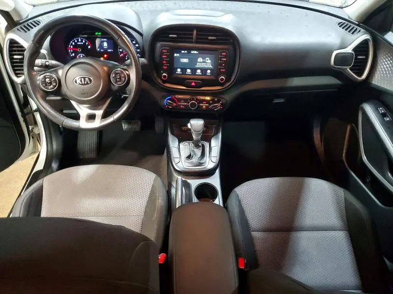 2021 KIA SOUL LX  