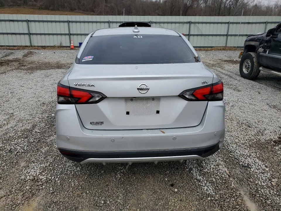 2020 NISSAN VERSA SV  