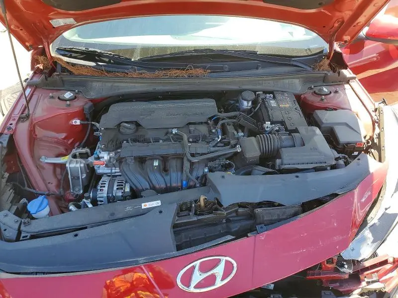 2022 HYUNDAI ELANTRA SE  