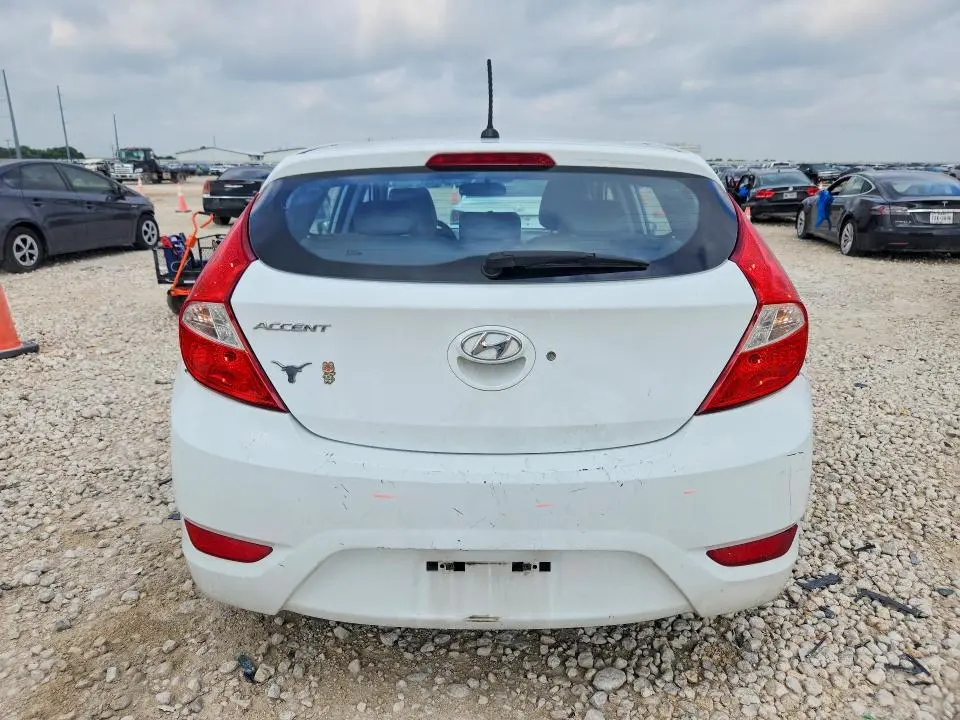2016 HYUNDAI ACCENT SE  