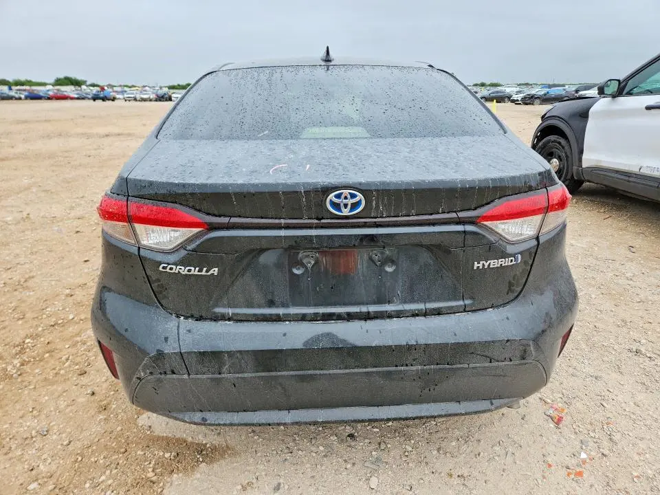 2022 TOYOTA COROLLA LE  