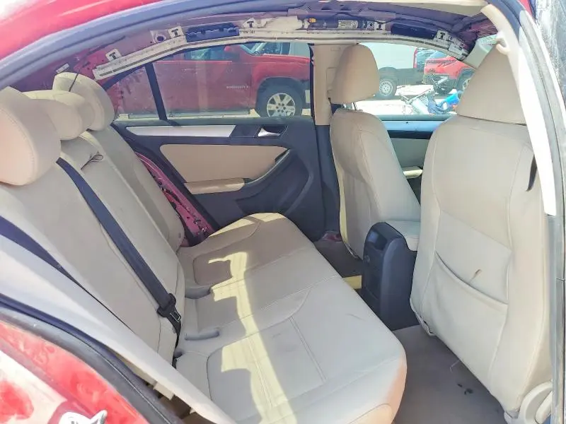2012 VOLKSWAGEN JETTA TDI  
