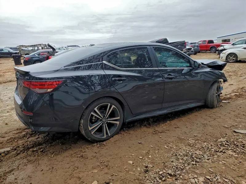 2022 NISSAN SENTRA SR  