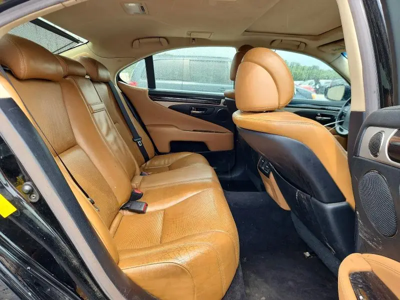 2014 LEXUS LS 460  