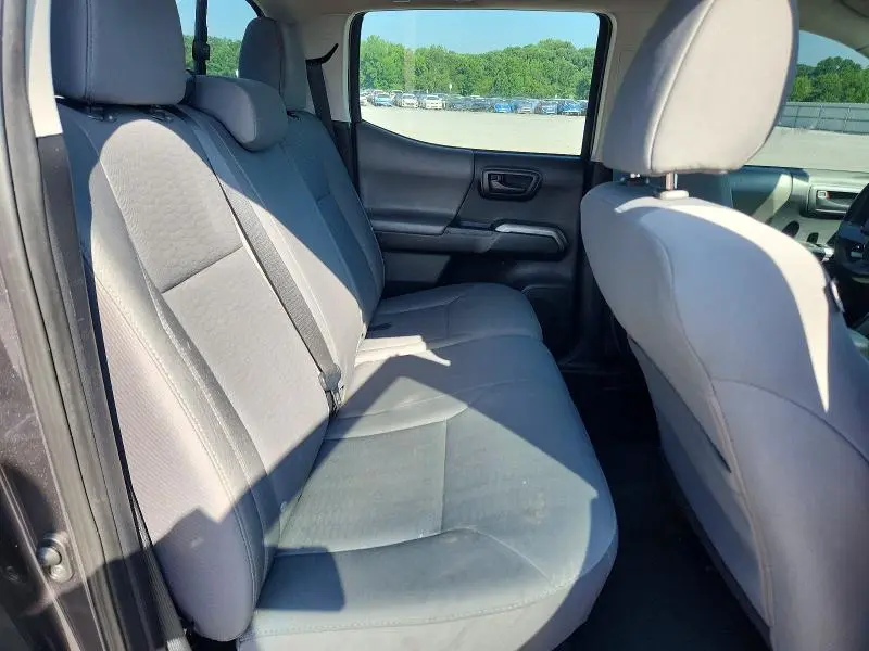 2016 TOYOTA TACOMA SR5 V6  