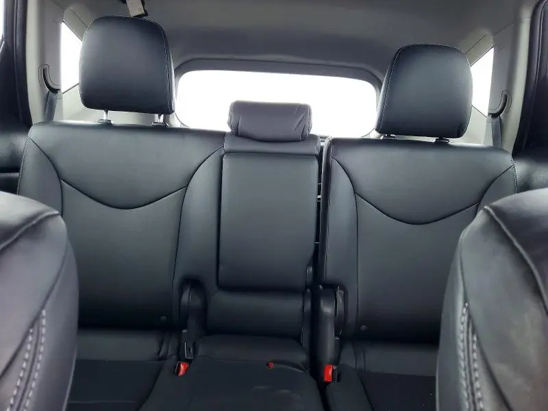 2017 TOYOTA PRIUS V TWO  
