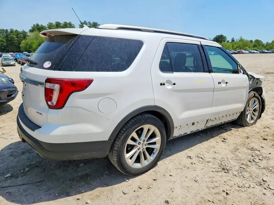 2019 FORD EXPLORER XLT  