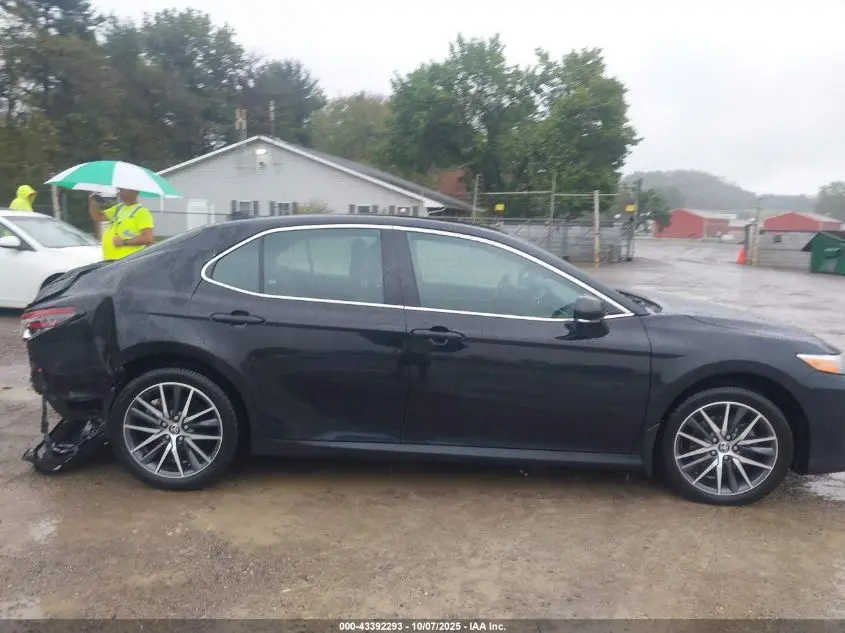 2023 TOYOTA CAMRY XLE HYBRID