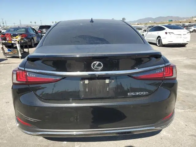 2024 LEXUS ES 300H BASE  