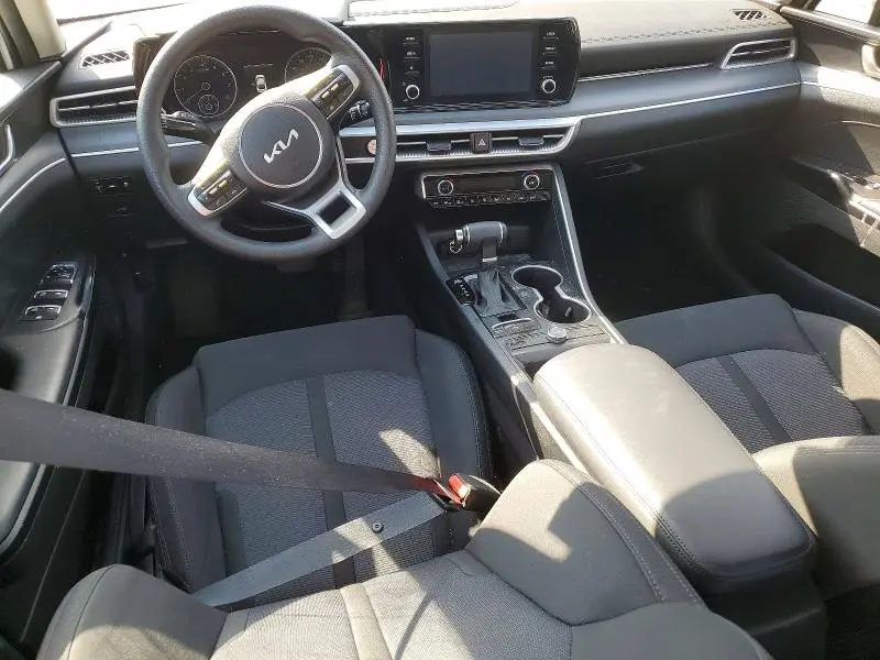 2022 KIA K5 LXS  
